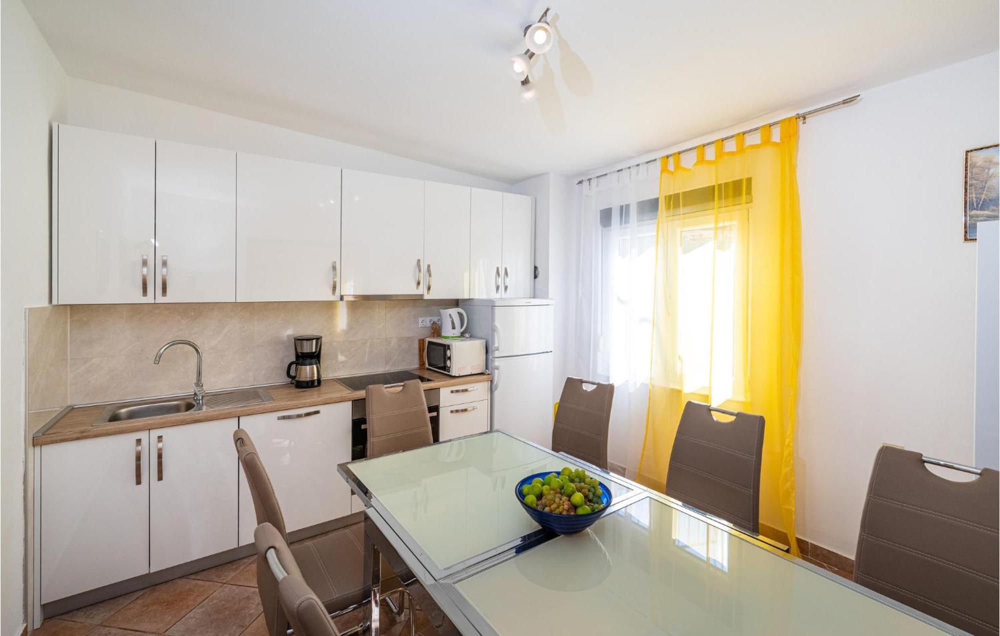 Beautiful Home In Rovanjska With Wifi Экстерьер фото