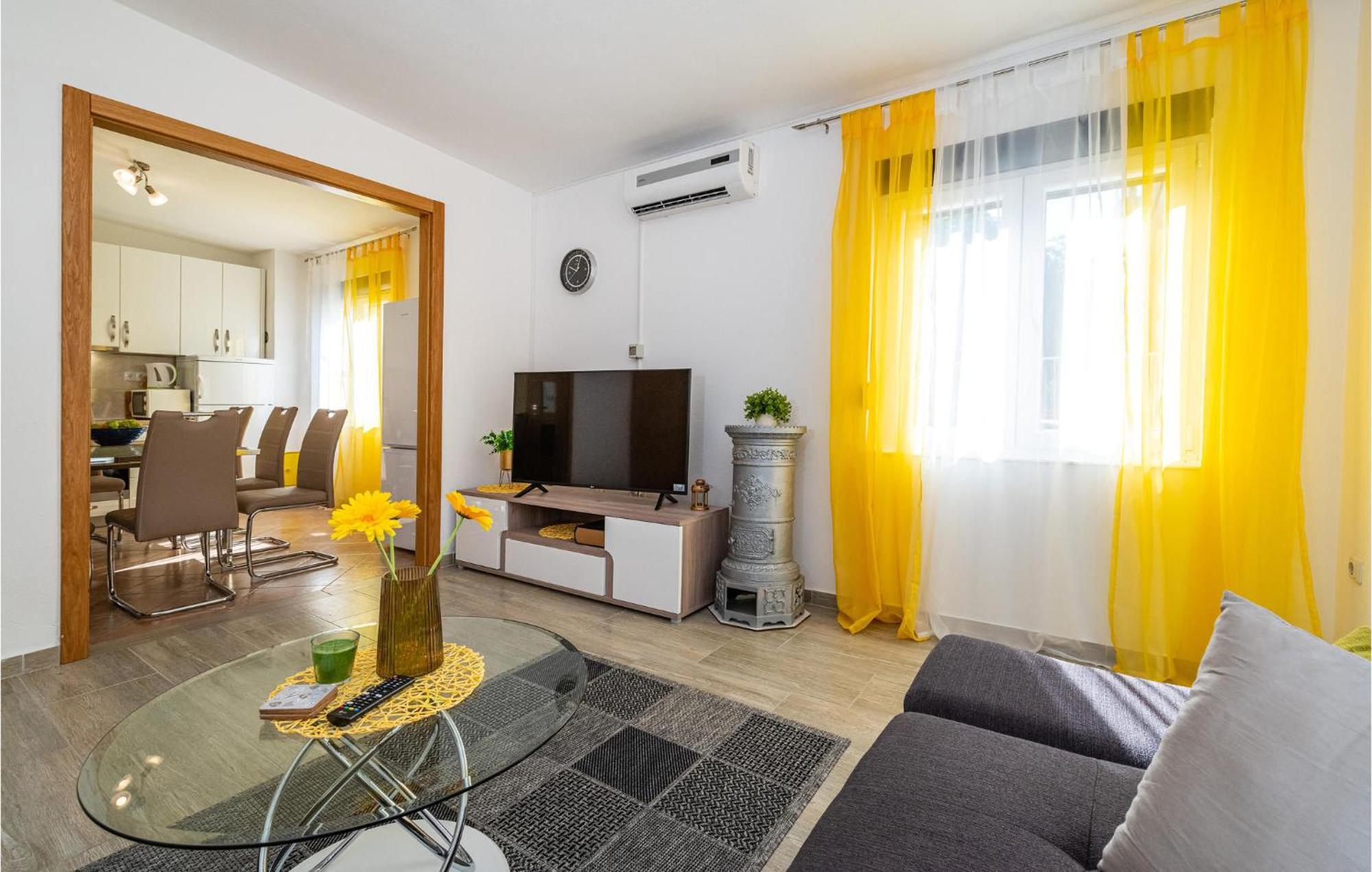 Beautiful Home In Rovanjska With Wifi Экстерьер фото